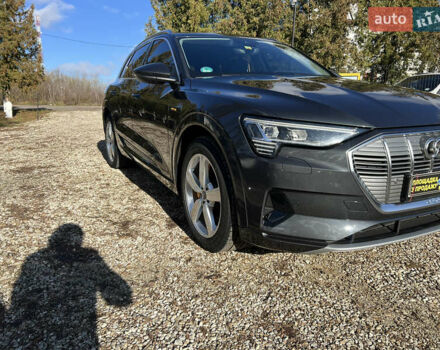 Сірий Ауді E-Tron, об'ємом двигуна 0 л та пробігом 148 тис. км за 29900 $, фото 2 на Automoto.ua