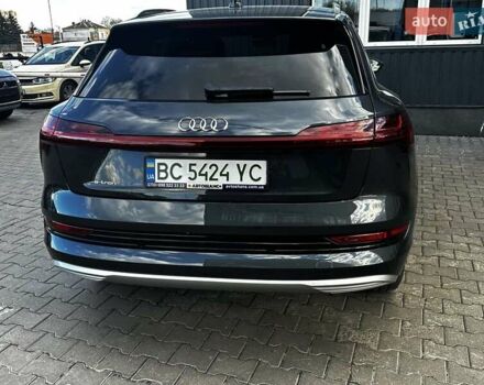 Сірий Ауді E-Tron, об'ємом двигуна 0 л та пробігом 52 тис. км за 35000 $, фото 4 на Automoto.ua
