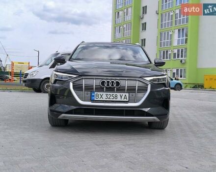 Серый Ауди E-Tron, объемом двигателя 0 л и пробегом 150 тыс. км за 21000 $, фото 5 на Automoto.ua