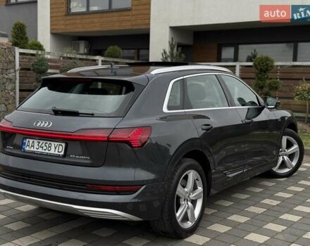 Серый Ауди E-Tron, объемом двигателя 0 л и пробегом 116 тыс. км за 25900 $, фото 12 на Automoto.ua