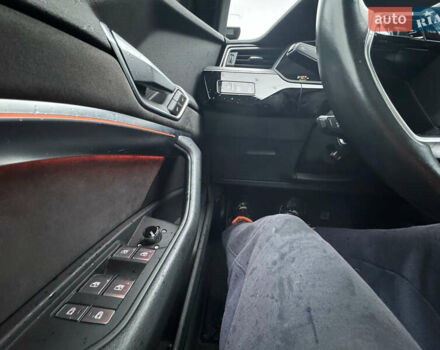Сірий Ауді E-Tron, об'ємом двигуна 0 л та пробігом 86 тис. км за 31500 $, фото 5 на Automoto.ua