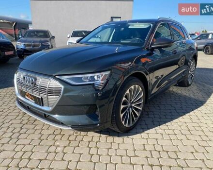 Серый Ауди E-Tron, объемом двигателя 0 л и пробегом 66 тыс. км за 34500 $, фото 2 на Automoto.ua