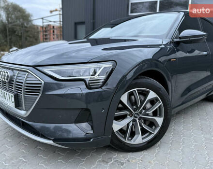 Сірий Ауді E-Tron, об'ємом двигуна 0 л та пробігом 190 тис. км за 26900 $, фото 1 на Automoto.ua