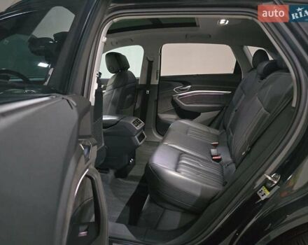 Серый Ауди E-Tron, объемом двигателя 0 л и пробегом 800 тыс. км за 26200 $, фото 7 на Automoto.ua