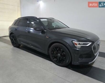 Серый Ауди E-Tron, объемом двигателя 0 л и пробегом 800 тыс. км за 26200 $, фото 1 на Automoto.ua