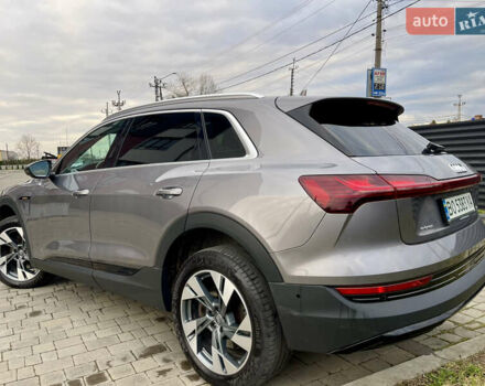 Серый Ауди E-Tron, объемом двигателя 0 л и пробегом 160 тыс. км за 23300 $, фото 6 на Automoto.ua