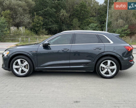 Сірий Ауді E-Tron, об'ємом двигуна 0 л та пробігом 42 тис. км за 34500 $, фото 8 на Automoto.ua