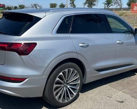 Серый Ауди E-Tron, объемом двигателя 0 л и пробегом 97 тыс. км за 34500 $, фото 4 на Automoto.ua