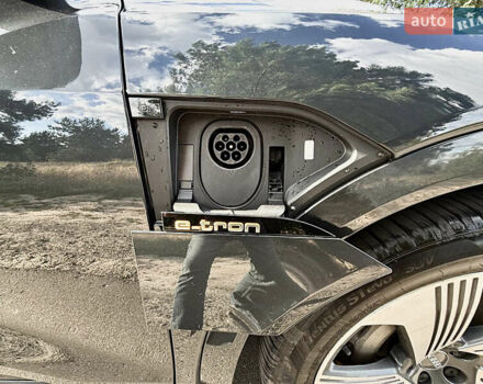 Серый Ауди E-Tron, объемом двигателя 0 л и пробегом 126 тыс. км за 29200 $, фото 10 на Automoto.ua