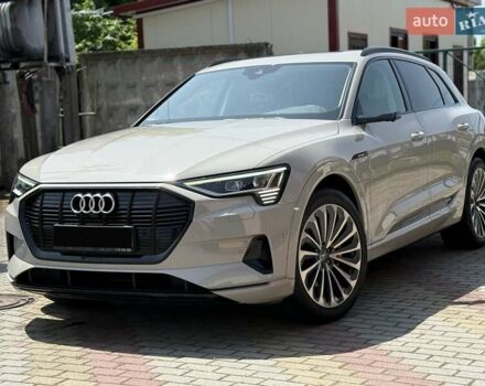 Сірий Ауді E-Tron, об'ємом двигуна 0 л та пробігом 88 тис. км за 34900 $, фото 4 на Automoto.ua