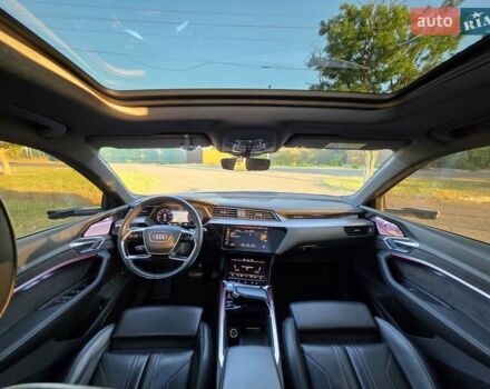 Серый Ауди E-Tron, объемом двигателя 0 л и пробегом 172 тыс. км за 30999 $, фото 32 на Automoto.ua