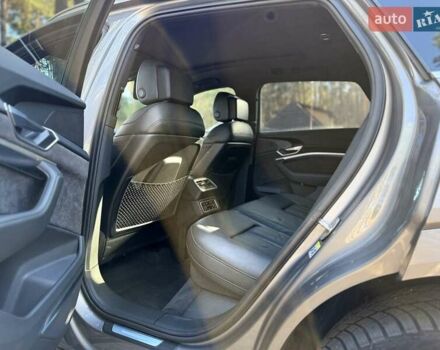 Серый Ауди E-Tron, объемом двигателя 0 л и пробегом 83 тыс. км за 32700 $, фото 19 на Automoto.ua