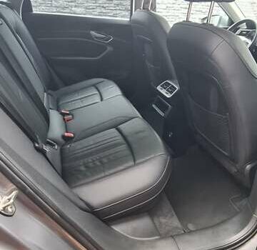 Серый Ауди E-Tron, объемом двигателя 0 л и пробегом 146 тыс. км за 21000 $, фото 34 на Automoto.ua