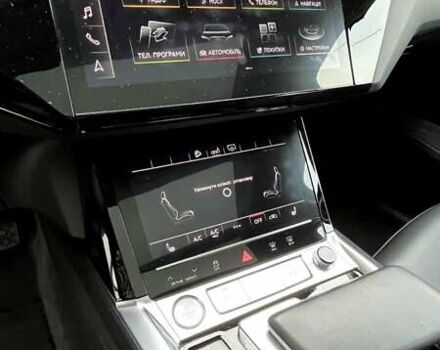 Серый Ауди E-Tron, объемом двигателя 0 л и пробегом 122 тыс. км за 27500 $, фото 15 на Automoto.ua