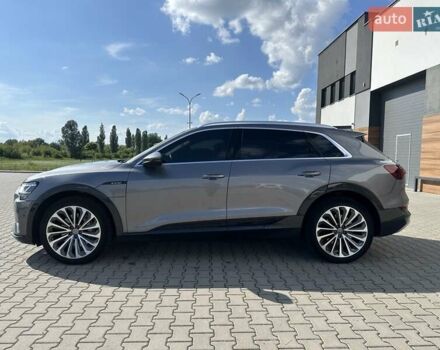 Сірий Ауді E-Tron, об'ємом двигуна 0 л та пробігом 107 тис. км за 24300 $, фото 5 на Automoto.ua