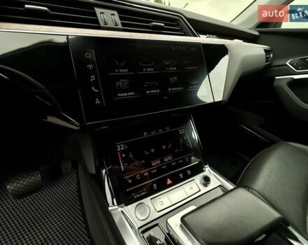 Сірий Ауді E-Tron, об'ємом двигуна 0 л та пробігом 59 тис. км за 30500 $, фото 17 на Automoto.ua