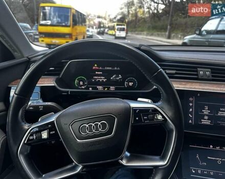Сірий Ауді E-Tron, об'ємом двигуна 0 л та пробігом 52 тис. км за 35000 $, фото 9 на Automoto.ua