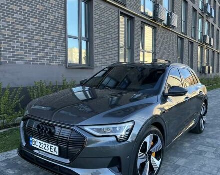 Сірий Ауді E-Tron, об'ємом двигуна 0 л та пробігом 65 тис. км за 45000 $, фото 19 на Automoto.ua