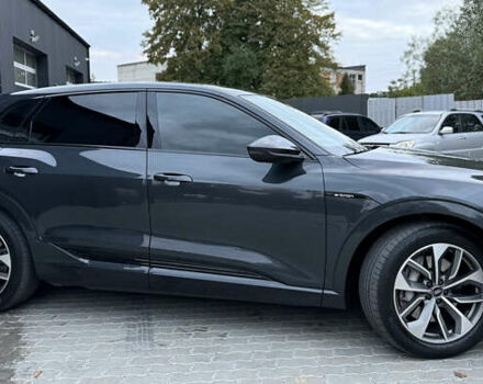 Сірий Ауді E-Tron, об'ємом двигуна 0 л та пробігом 190 тис. км за 26900 $, фото 10 на Automoto.ua