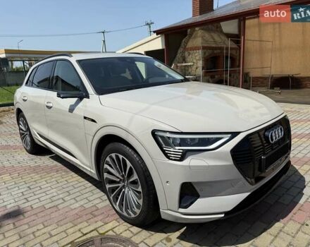 Сірий Ауді E-Tron, об'ємом двигуна 0 л та пробігом 88 тис. км за 34900 $, фото 13 на Automoto.ua