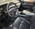 Сірий Ауді E-Tron, об'ємом двигуна 0 л та пробігом 99 тис. км за 30990 $, фото 12 на Automoto.ua