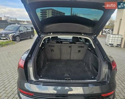 Сірий Ауді E-Tron, об'ємом двигуна 0 л та пробігом 128 тис. км за 24900 $, фото 16 на Automoto.ua