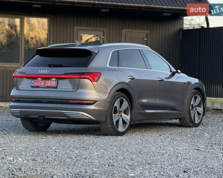 Серый Ауди E-Tron, объемом двигателя 0 л и пробегом 155 тыс. км за 27750 $, фото 17 на Automoto.ua