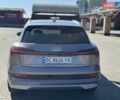 Серый Ауди E-Tron, объемом двигателя 0 л и пробегом 68 тыс. км за 31500 $, фото 5 на Automoto.ua