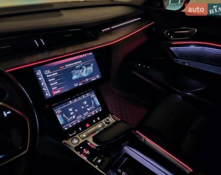 Серый Ауди E-Tron, объемом двигателя 0 л и пробегом 121 тыс. км за 27700 $, фото 55 на Automoto.ua
