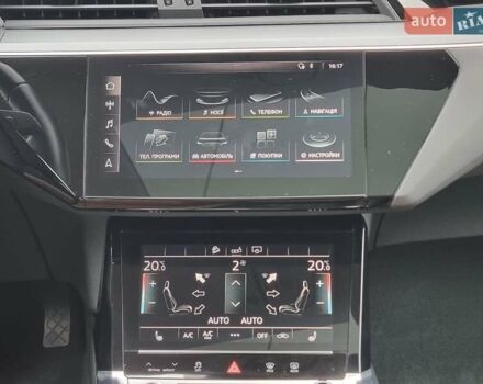 Сірий Ауді E-Tron, об'ємом двигуна 0 л та пробігом 120 тис. км за 29650 $, фото 21 на Automoto.ua