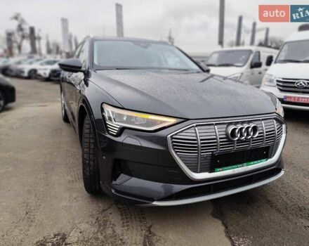 Серый Ауди E-Tron, объемом двигателя 0 л и пробегом 169 тыс. км за 33999 $, фото 14 на Automoto.ua