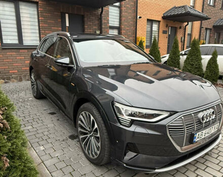 Серый Ауди E-Tron, объемом двигателя 0 л и пробегом 177 тыс. км за 27000 $, фото 1 на Automoto.ua