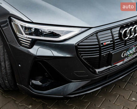 Сірий Ауді E-Tron, об'ємом двигуна 0 л та пробігом 82 тис. км за 39888 $, фото 7 на Automoto.ua