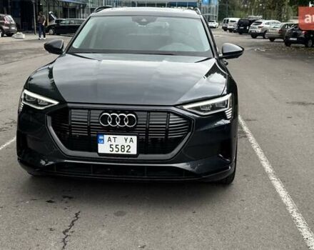 Сірий Ауді E-Tron, об'ємом двигуна 0 л та пробігом 78 тис. км за 29900 $, фото 7 на Automoto.ua