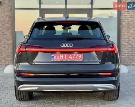 Серый Ауди E-Tron, объемом двигателя 0 л и пробегом 97 тыс. км за 21900 $, фото 17 на Automoto.ua
