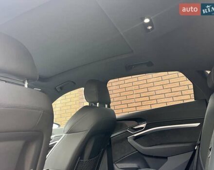 Сірий Ауді E-Tron, об'ємом двигуна 0 л та пробігом 54 тис. км за 37500 $, фото 23 на Automoto.ua