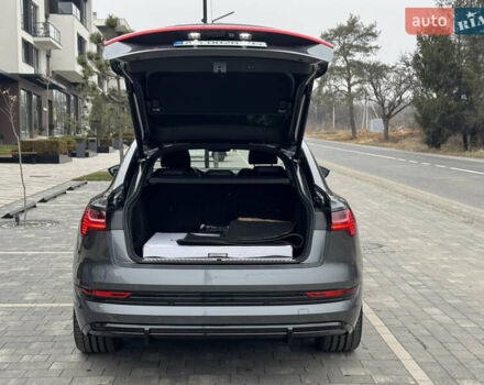 Серый Ауди E-Tron, объемом двигателя 0 л и пробегом 140 тыс. км за 32100 $, фото 23 на Automoto.ua