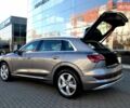 Серый Ауди E-Tron, объемом двигателя 0 л и пробегом 125 тыс. км за 23800 $, фото 58 на Automoto.ua