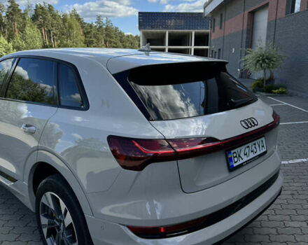 Сірий Ауді E-Tron, об'ємом двигуна 0 л та пробігом 89 тис. км за 32500 $, фото 4 на Automoto.ua