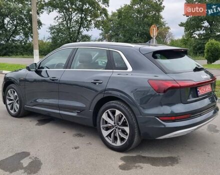 Сірий Ауді E-Tron, об'ємом двигуна 0 л та пробігом 120 тис. км за 29650 $, фото 6 на Automoto.ua