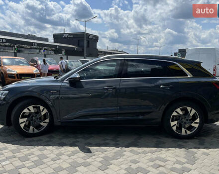 Серый Ауди E-Tron, объемом двигателя 0 л и пробегом 115 тыс. км за 26500 $, фото 3 на Automoto.ua