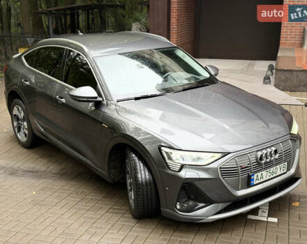 Ауди E-Tron 2020 в Киеве на Automoto.ua Серый Ауди E-Tron, объемом двигателя 0 л и пробегом 71 тыс. км за 35300 $, фото 9 на Automoto.ua