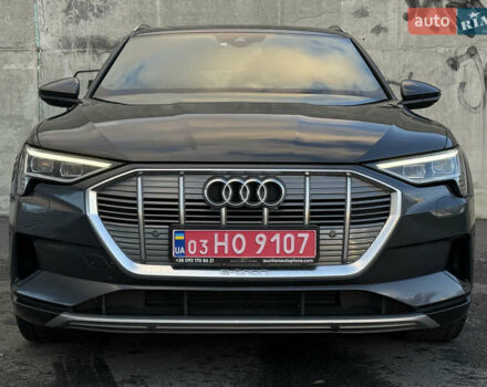 Ауді E-Tron 2020 у Львові на Automoto.ua Сірий Ауді E-Tron, об'ємом двигуна 0 л та пробігом 81 тис. км за 34920 $, фото 3 на Automoto.ua
