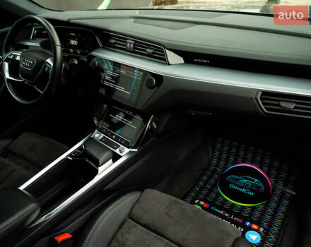 Сірий Ауді E-Tron, об'ємом двигуна 0 л та пробігом 154 тис. км за 25900 $, фото 48 на Automoto.ua