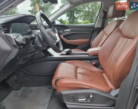 Сірий Ауді E-Tron, об'ємом двигуна 0 л та пробігом 119 тис. км за 29650 $, фото 20 на Automoto.ua