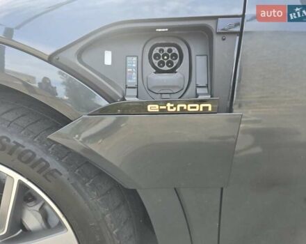 Серый Ауди E-Tron, объемом двигателя 0 л и пробегом 77 тыс. км за 38000 $, фото 21 на Automoto.ua