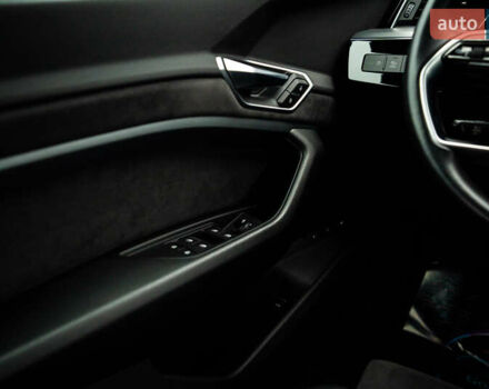 Сірий Ауді E-Tron, об'ємом двигуна 0 л та пробігом 154 тис. км за 25900 $, фото 78 на Automoto.ua