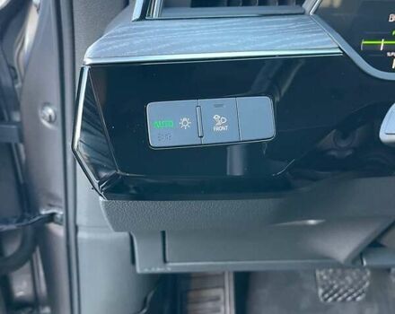 Серый Ауди E-Tron, объемом двигателя 0 л и пробегом 45 тыс. км за 29900 $, фото 16 на Automoto.ua