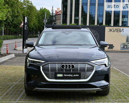 Серый Ауди E-Tron, объемом двигателя 0 л и пробегом 62 тыс. км за 43500 $, фото 10 на Automoto.ua