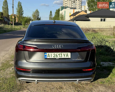 Ауді E-Tron 2020 у Києві на Automoto.ua Сірий Ауді E-Tron, об'ємом двигуна 0 л та пробігом 51 тис. км за 32000 $, фото 6 на Automoto.ua
